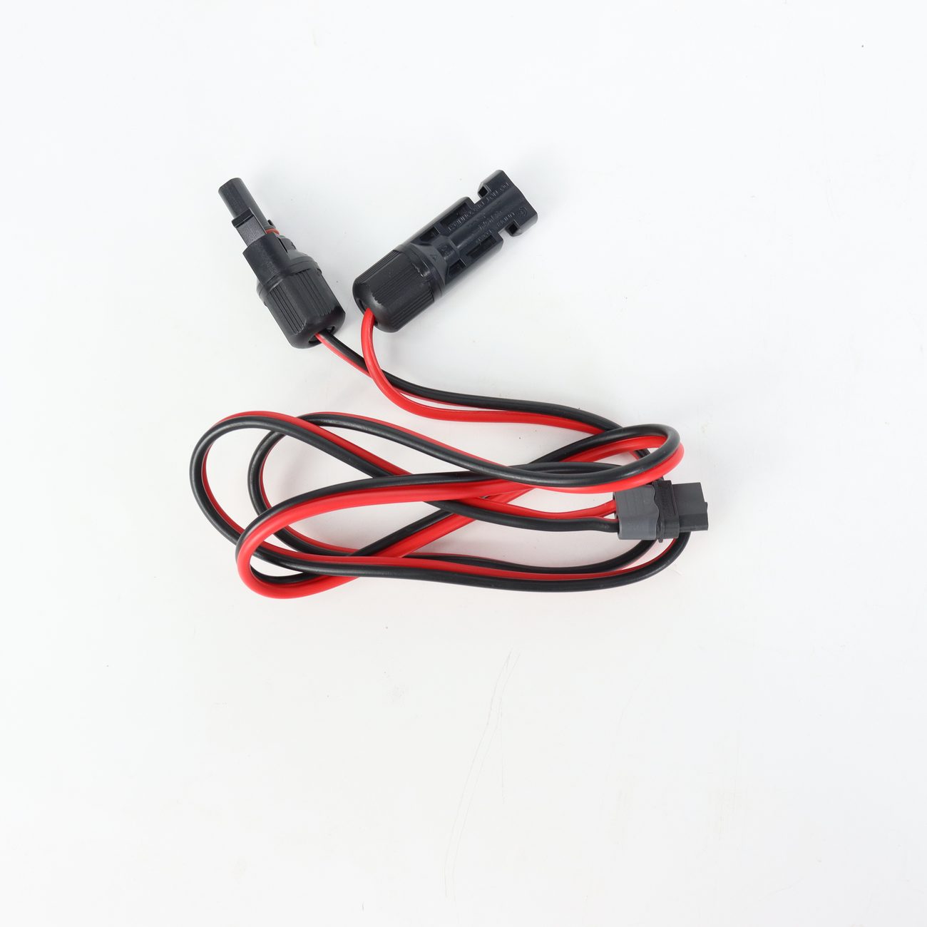 Battery connection cable supplied with the L2-N1T-500 portable energy storage unit